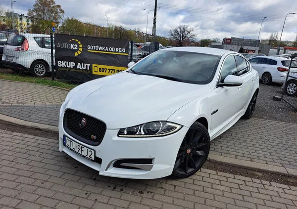 jaguar xf Jaguar XF cena 69900 przebieg: 212000, rok produkcji 2015 z Bydgoszcz